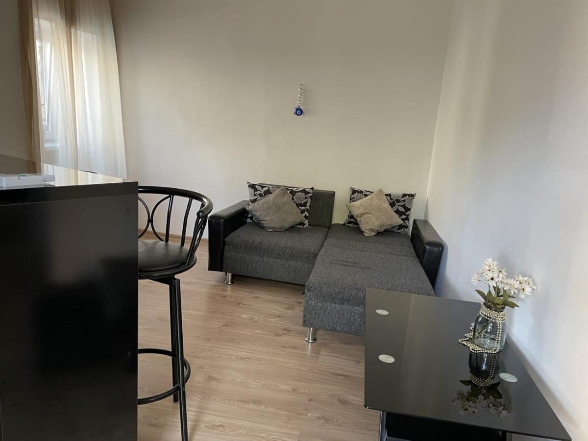 Nana Apartment Tbilisi Ngoại thất bức ảnh