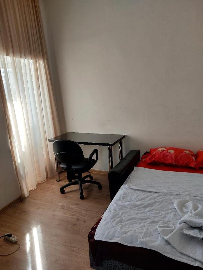 Nana Apartment Tbilisi Ngoại thất bức ảnh