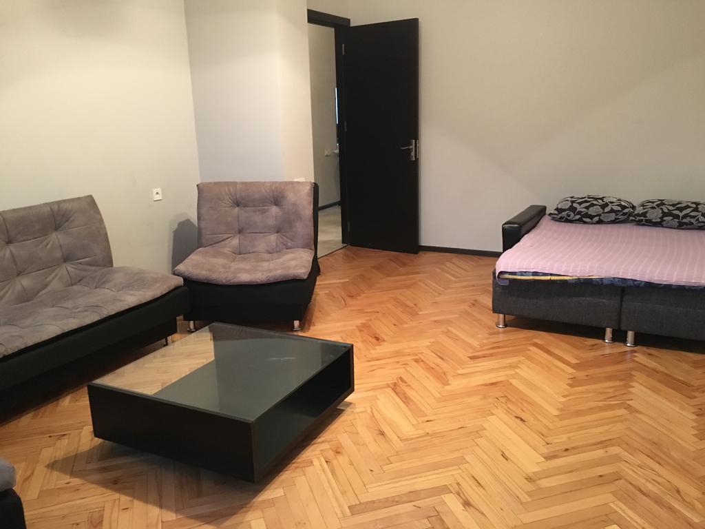 Nana Apartment Tbilisi Ngoại thất bức ảnh