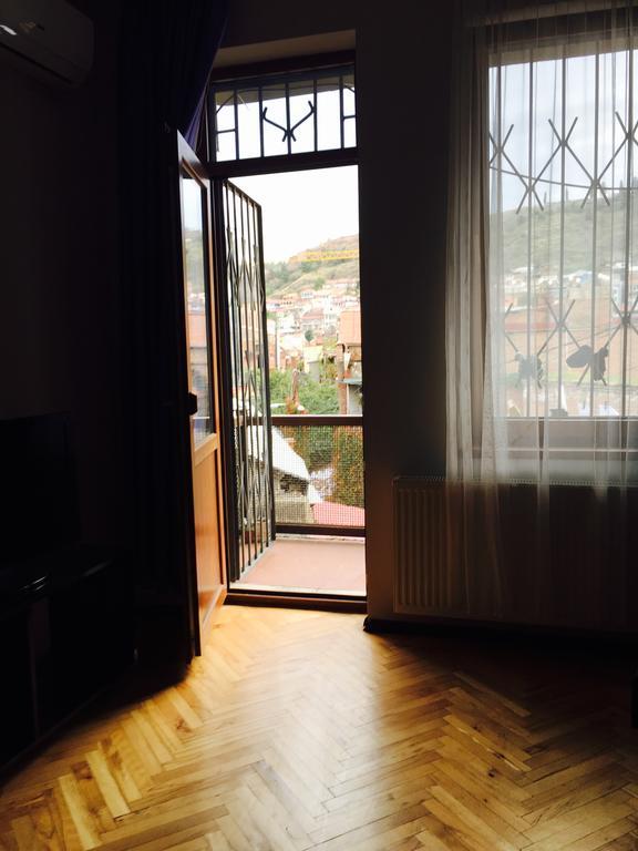 Nana Apartment Tbilisi Ngoại thất bức ảnh
